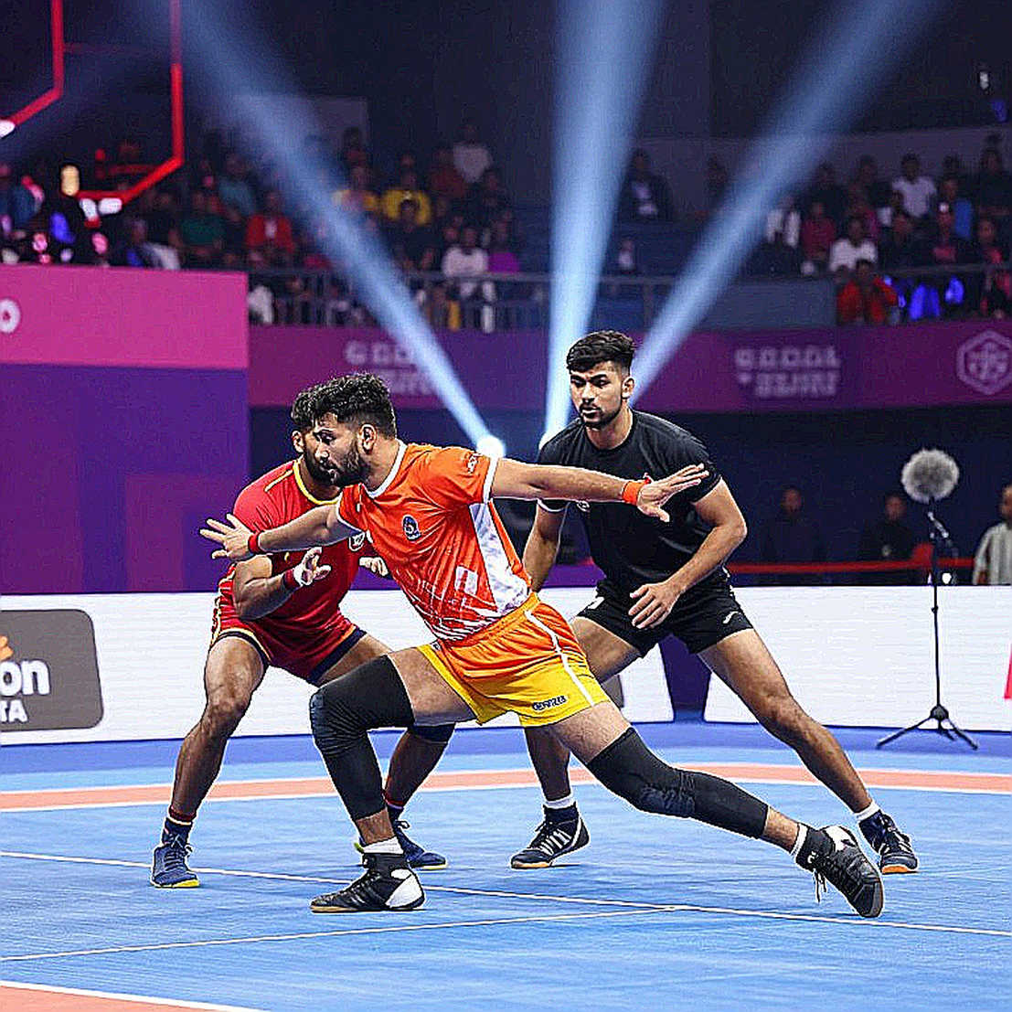 ৬২ ম্যাচ, ১৩ পতাকা, আর ৪৮ ঘণ্টার নীরবতা: কমনওয়েলথ কাবাডি চ্যাম্পিয়নশিপের হিসাবটা কে করবে?